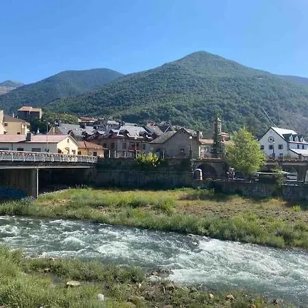 Acogedor En Familias,vistas A La Montana *
