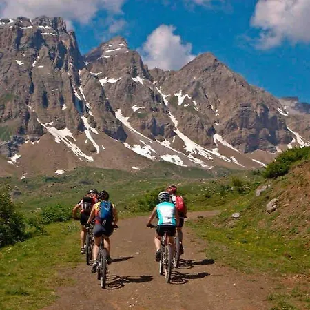 Acogedor En Familias,vistas A La Montana * 비에스카스